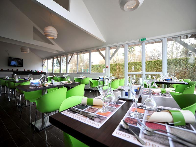 Enzo Hotels Trappes By Kyriad Direct Exterior foto